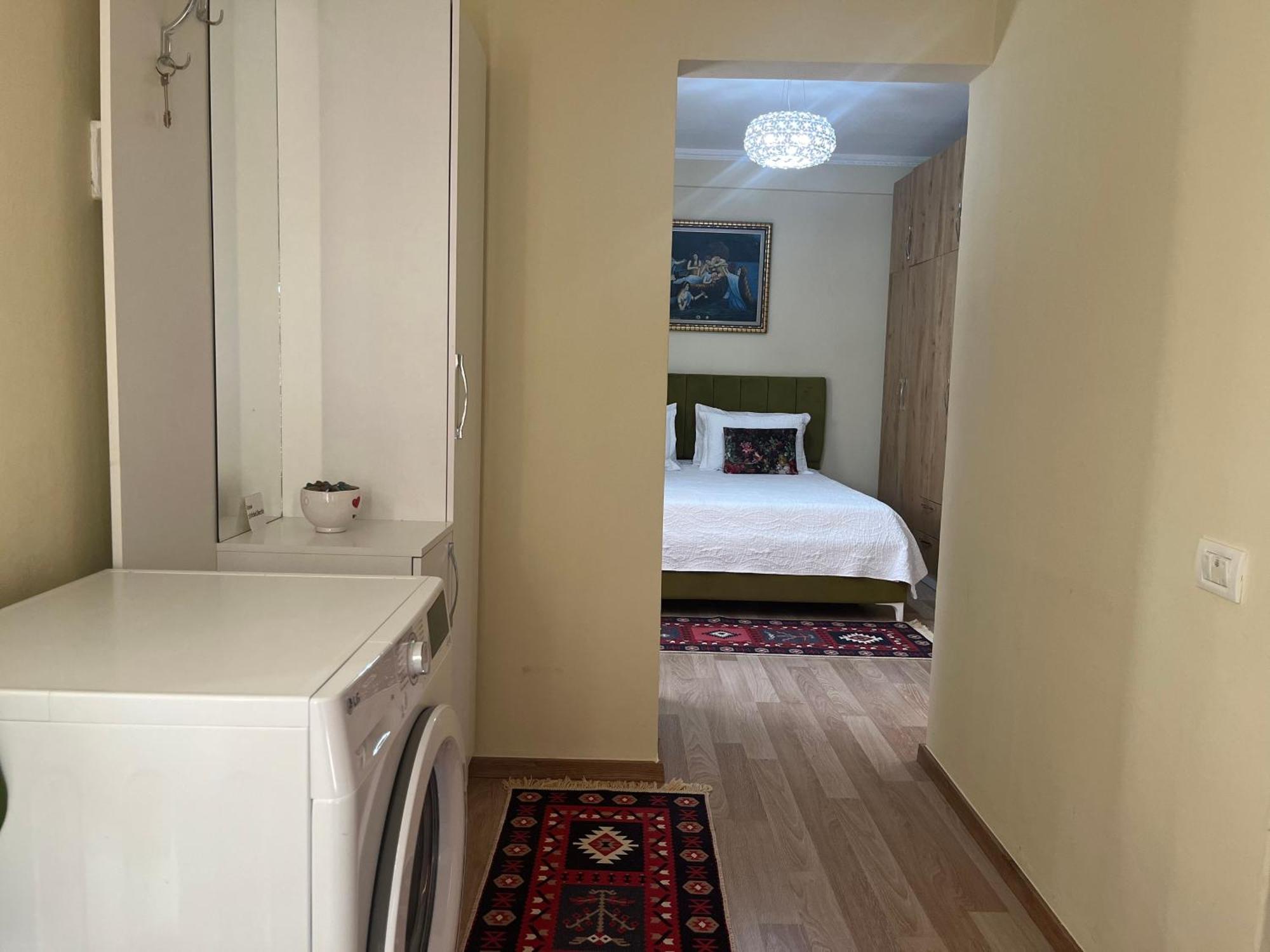 Evis House Apartment Tirana Exterior photo